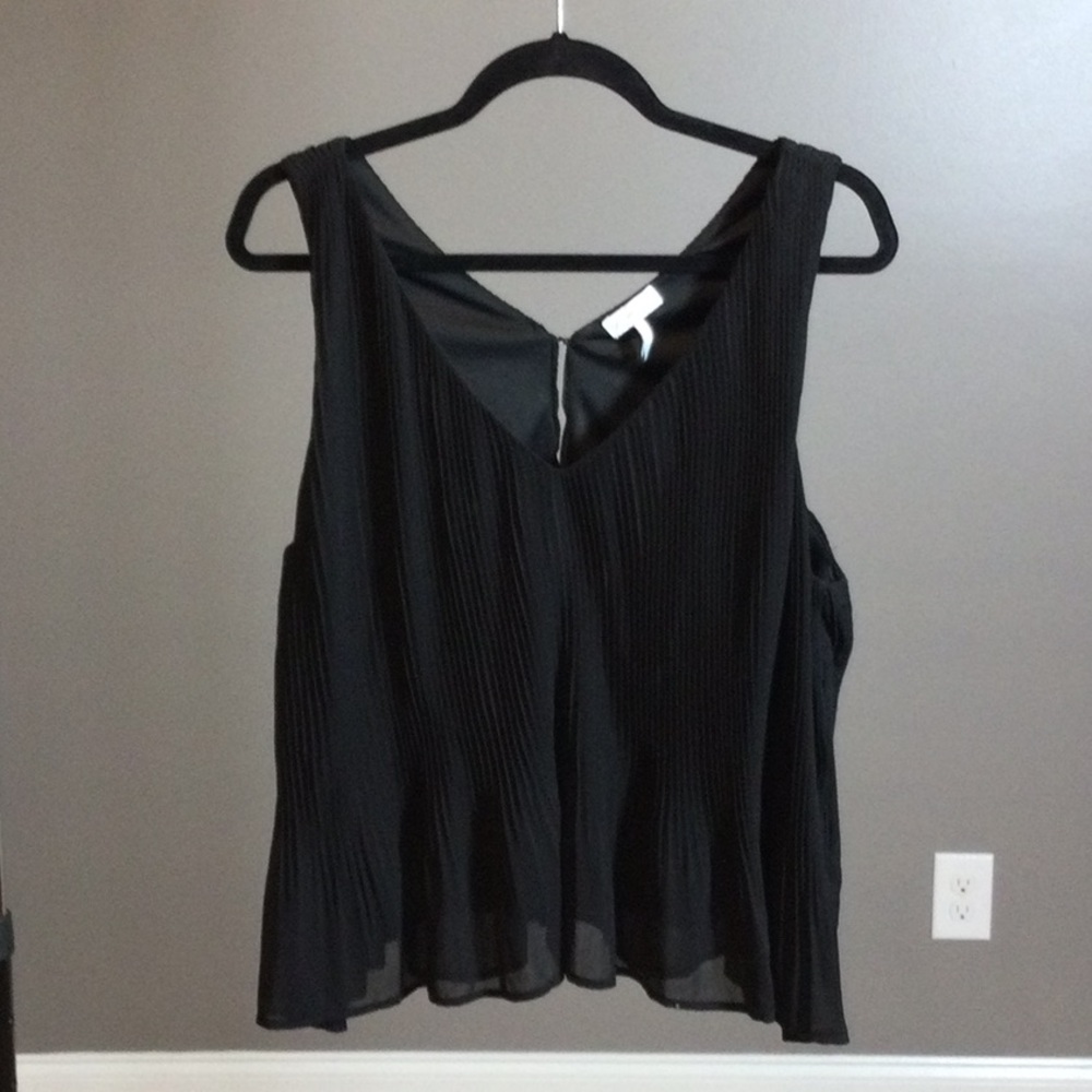 M GF Collection Elegant Black Pleated Sleeveless Top